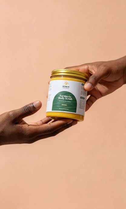 Gommage corporel éclaircissant au curcuma